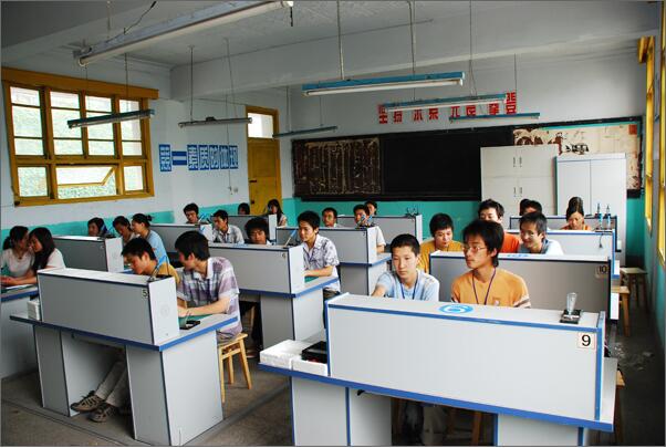 2017年四川省自贡倍乐职业学校招生简章 2017年四川省自贡倍乐职业学校招生简章