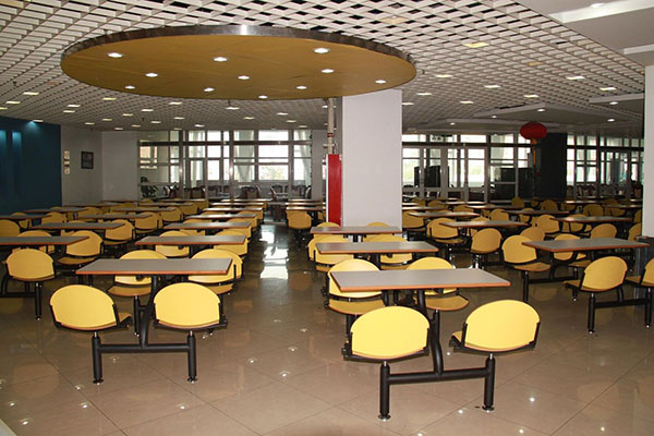 成都卫生学校2018招生简章