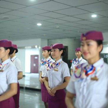 站姿微笑.jpg 站姿微笑.jpg