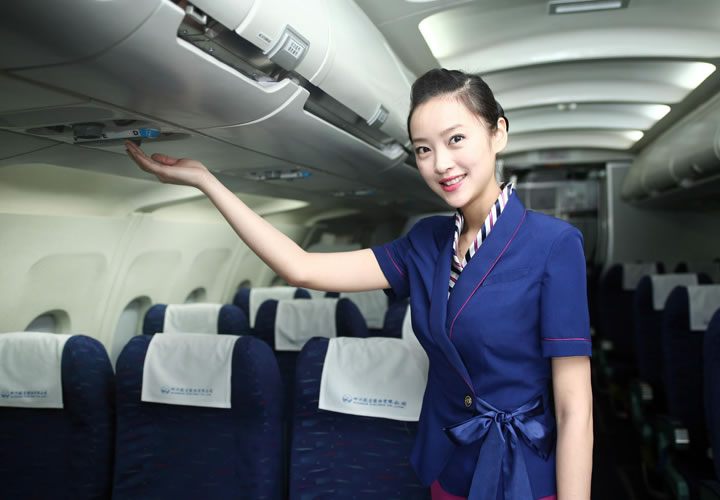 东方航空空乘5.jpg 东方航空空乘5.jpg
