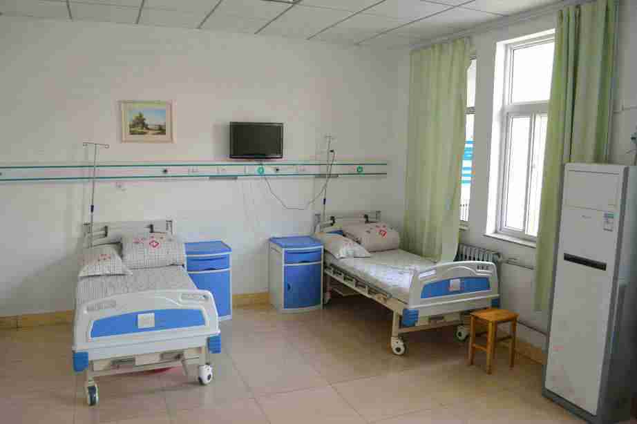 贵阳市卫生学校学费是多少