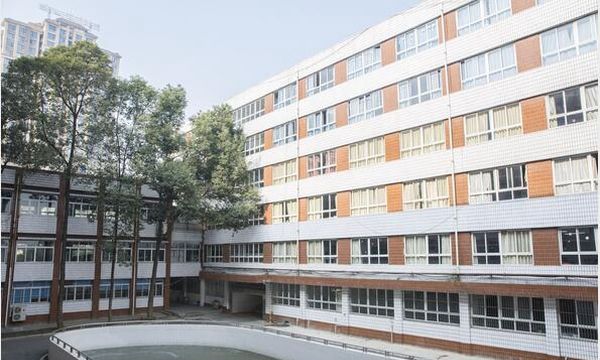 2019年四川省工业贸易学校招生简介