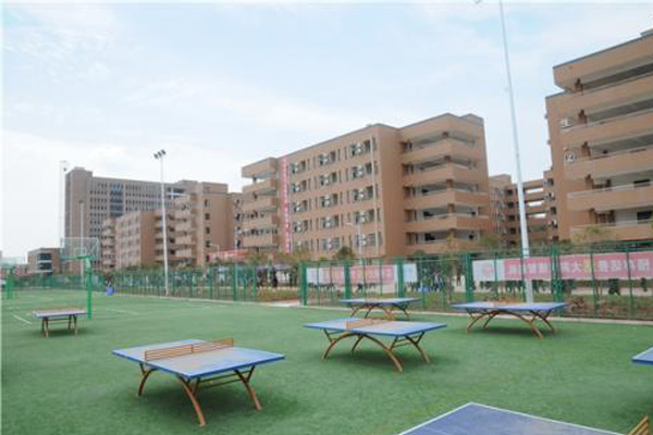 资阳职业学校